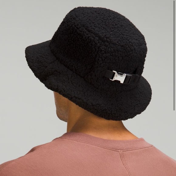 S/M Black lululemon Textured Fleece Bucket Hat - Picture 2 of 5